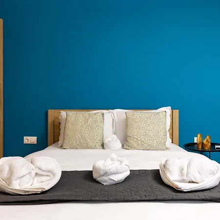Blue Bottle - 1bd Near Mall By Flat Manаger شقة بلوفديف
