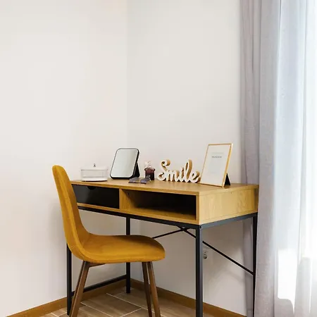 Blue Bottle - 1bd Near Mall By Flat Manаger بلوفديف