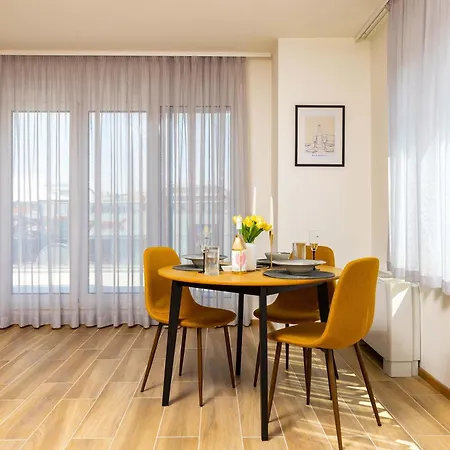Blue Bottle - 1bd Near Mall By Flat Manаger